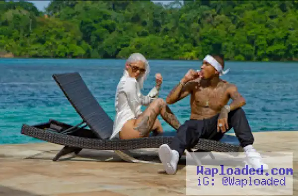 Tyga shares photo with new rumoured gf Amina